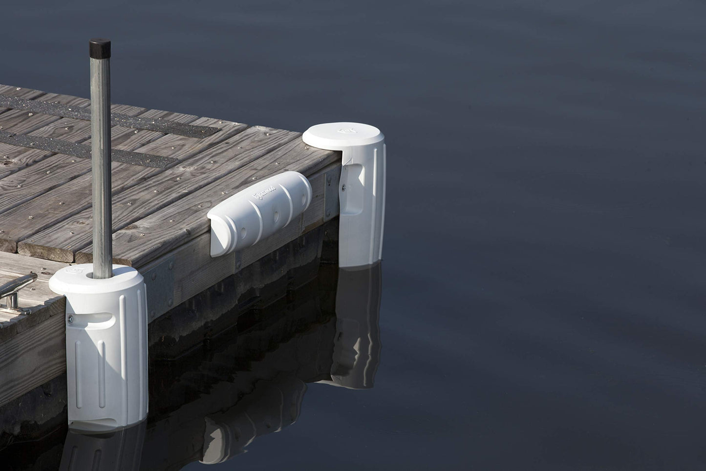 attwood 93532-1 Softside UV-Resistant Marine 18-Inch Straight-Edge Dock Fender, White ๐ All In One Marketplace Canada