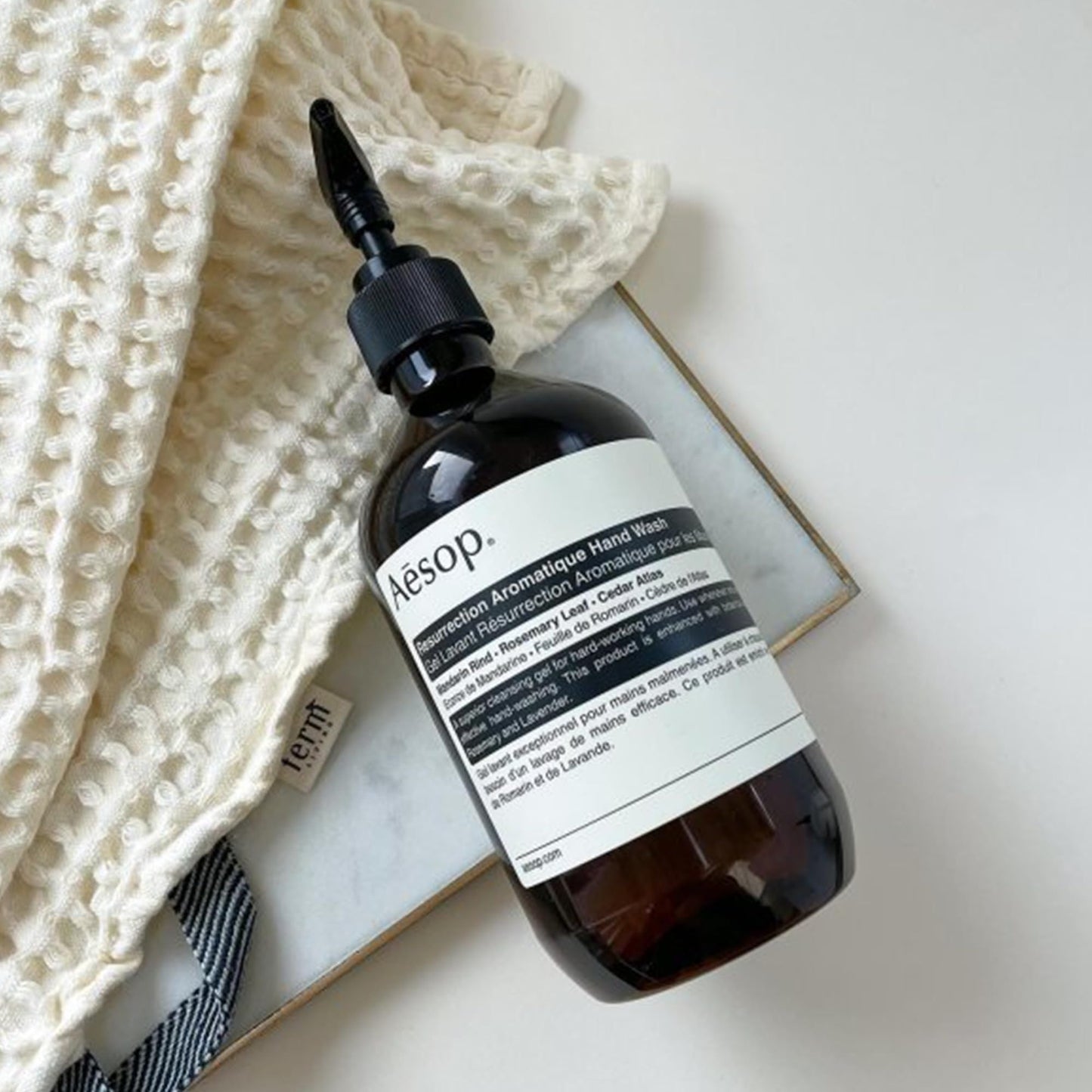 Aesop Resurrection Aromatique Hydrating Hand Wash | Gentle Non-Drying Hand Soap with Mandarin Rind, Rosemary, & Lavender | Moisturizing Kitchen & Bathroom Soap | 16.9 oz ๐ All In One Marketplace Canada
