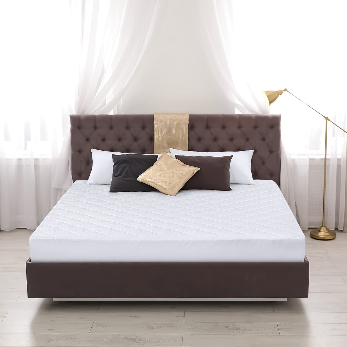 Utopia Bedding Quilted Fitted Mattress Pad, Queen Size, Elastic Fitted Mattress Topper Protector and Cover Stretches up to 16 Inches Deep, Machine Washable (White) ๐ All In One Marketplace Canada