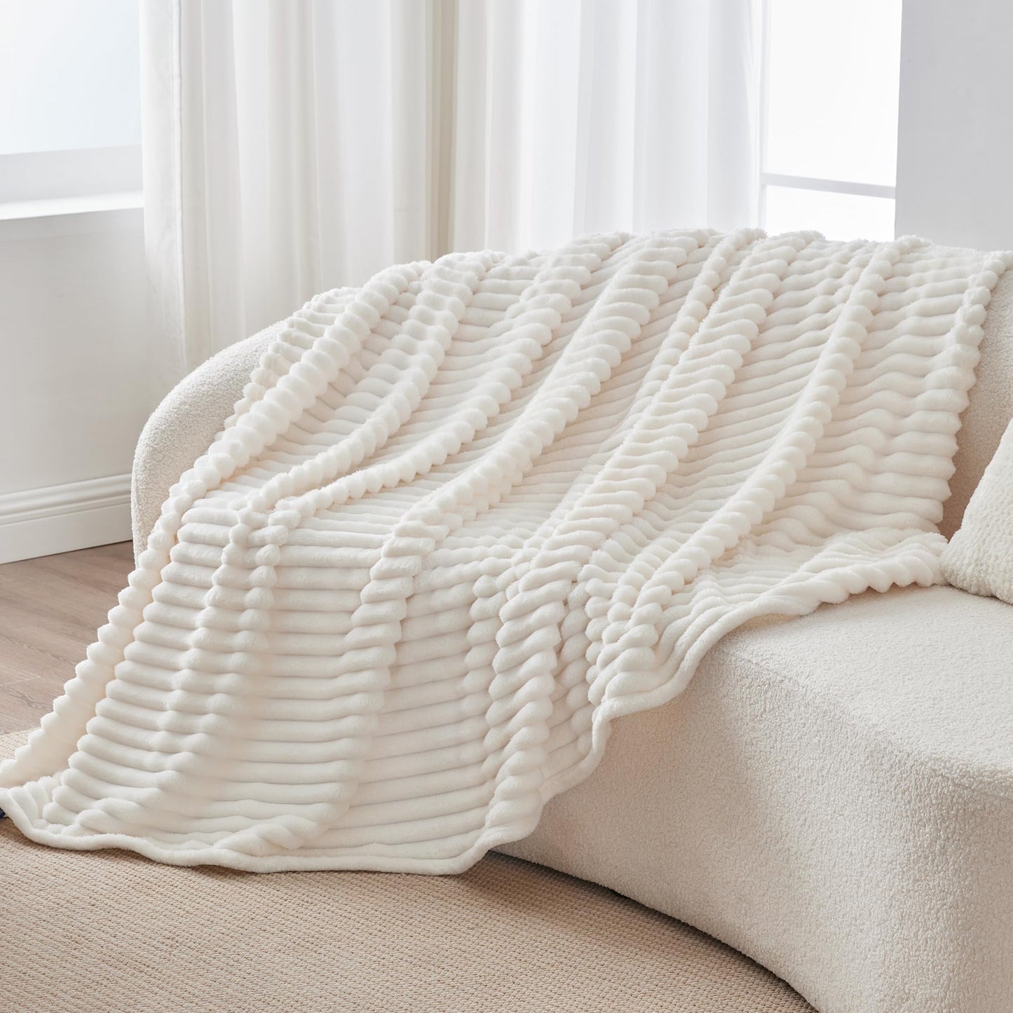 BEDELITE Fuzzy Throw Blankets Room Decor - Soft Cozy Fluffy Fleece Plush Warm Blanket, Cream White for Couch Sofa Bed, Bedroom Living Room Decor, Couverture, Gifts for Women Men Friends, 50"x60" 🍁 All In One Marketplace Canada