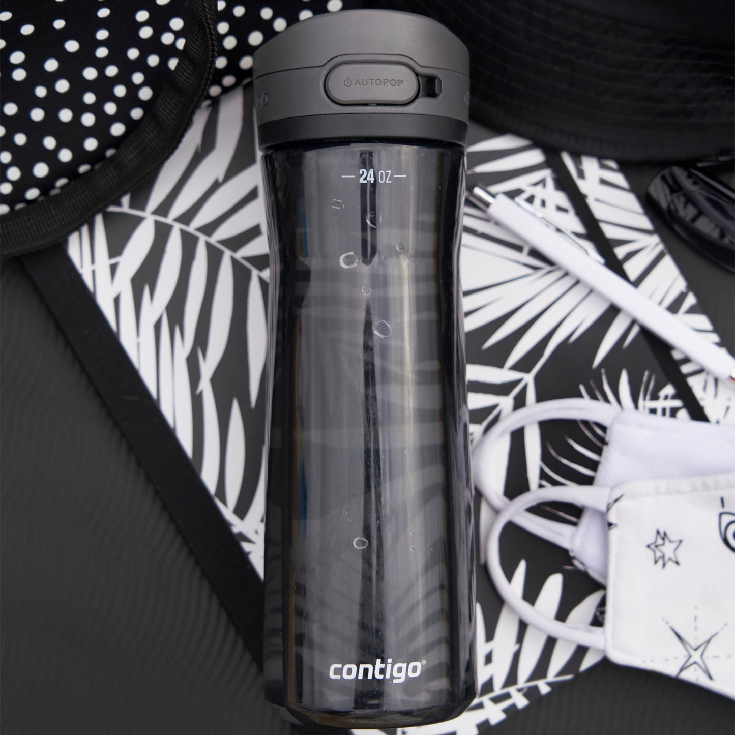 Contigo Jackson 2.0 Tritan Water Bottle with Leak-Proof AUTOPOP Locking Lid, BPA-Free Plastic, Dishwasher Safe, Licorice, 24 oz (709 mL) 🍁 All In One Marketplace Canada