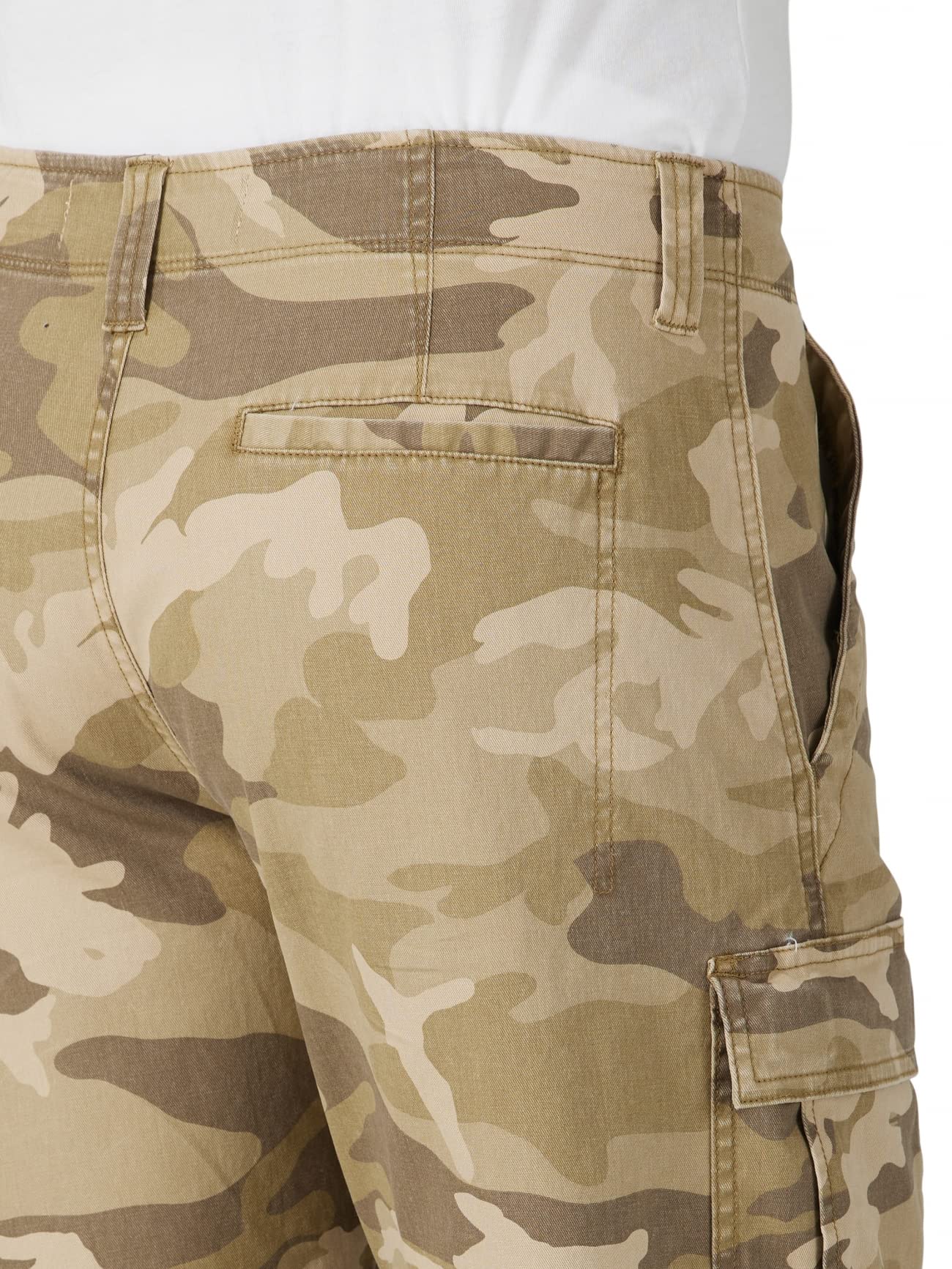 Wrangler Authentics Men's Classic Relaxed Fit Stretch Cargo Short Big & Tall Classic Relaxed Fit Stretch Cargo Shorts, Jungle Elmwood Camo, 36 ๐ All In One Marketplace Canada