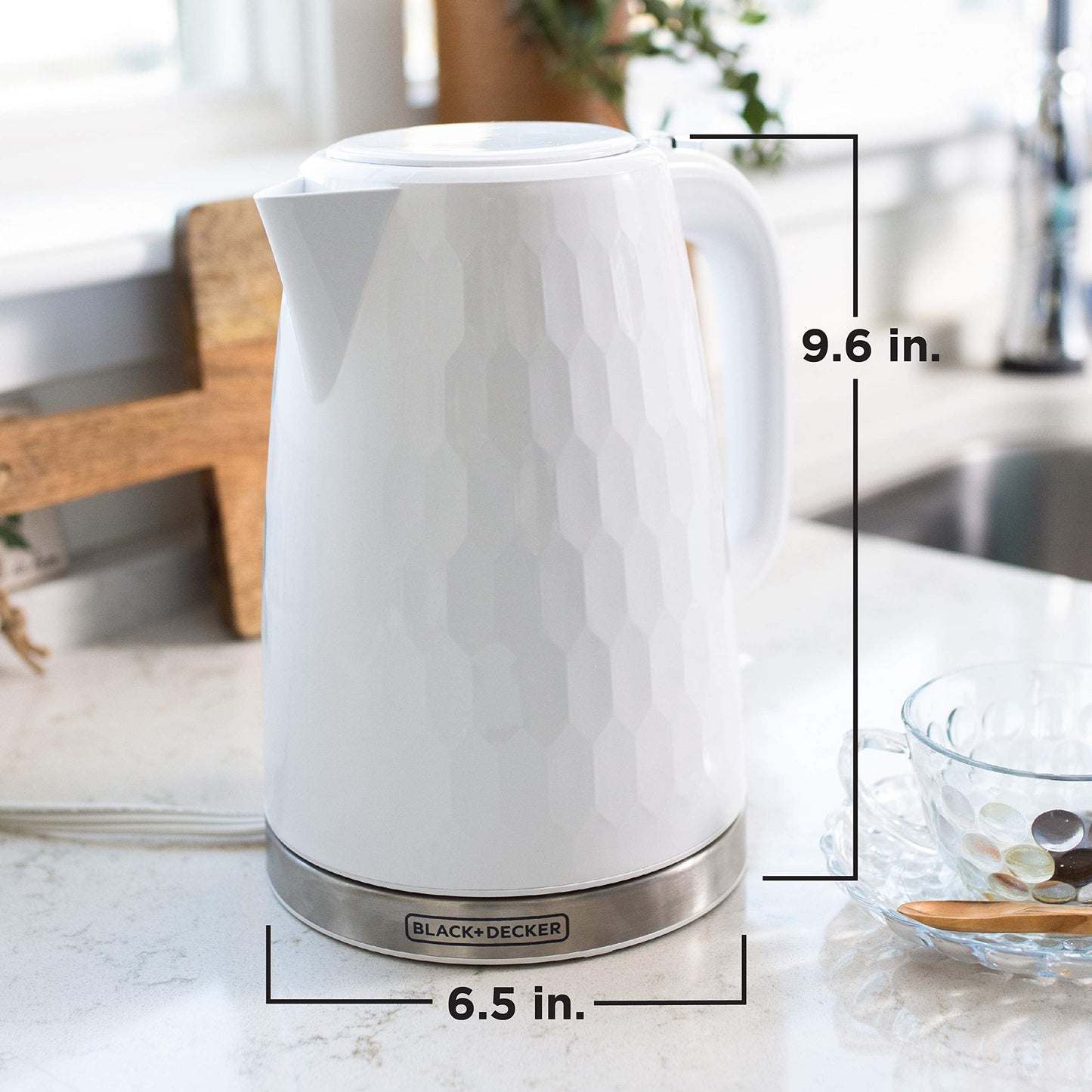 BLACK+DECKER Honeycomb Collection Rapid Boil 1.7L Electric Cordless Kettle with Premium Textured Finish, White, KE1560W ๐ All In One Marketplace Canada