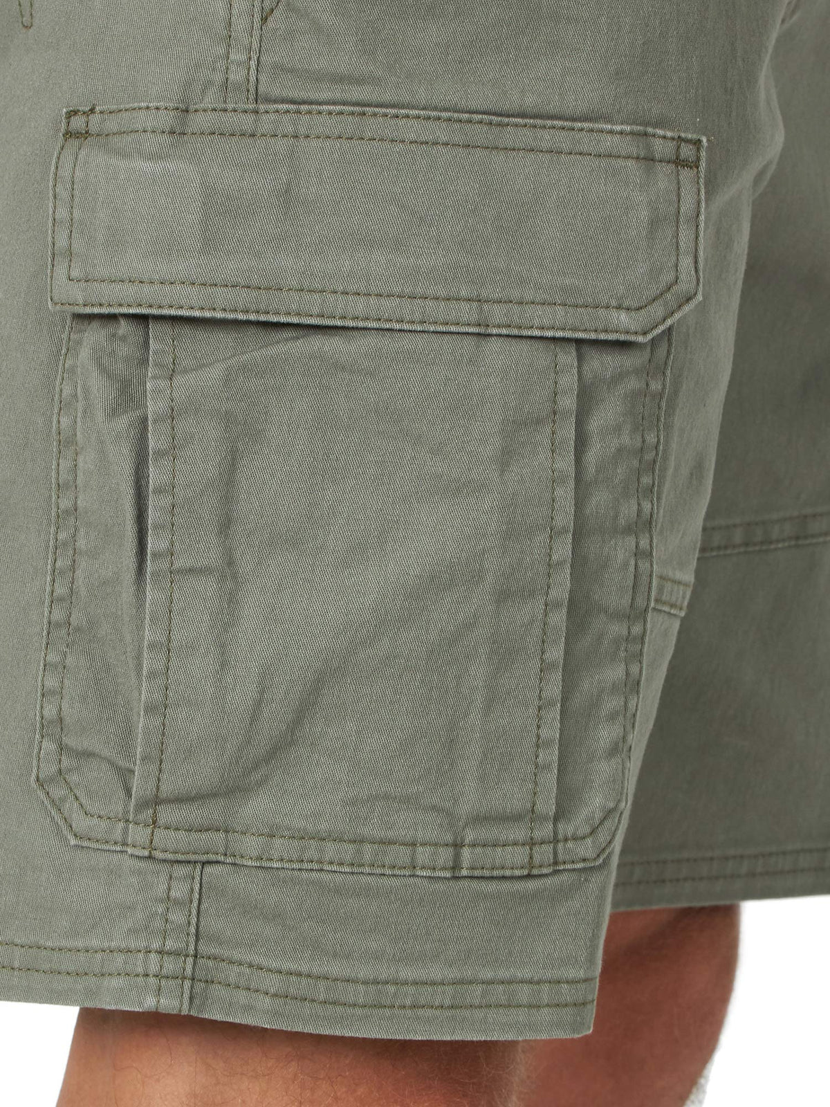 Wrangler Authentics Men's Classic Cargo Stretch Short, Dusty Olive, 32 ๐ All In One Marketplace Canada