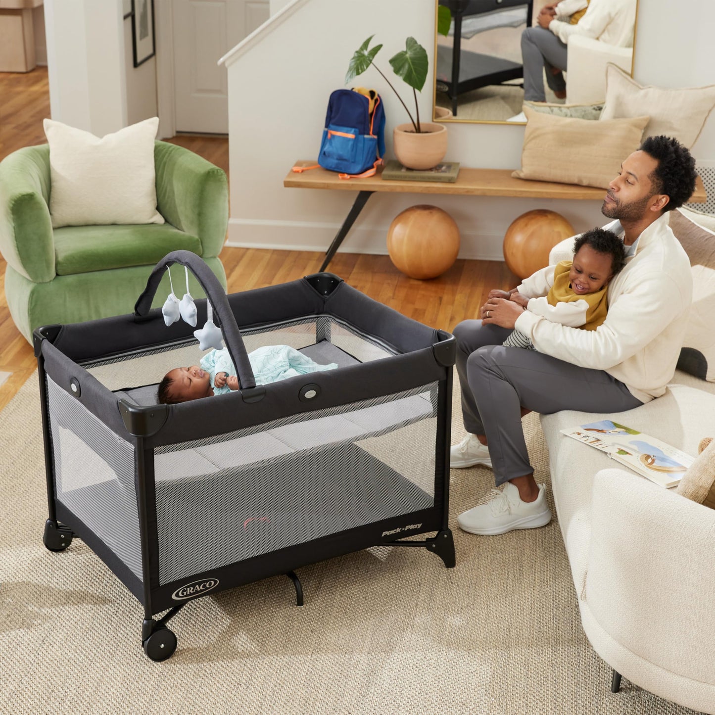 Graco On the Go Zip Playard, Reeves ๐ All In One Marketplace Canada