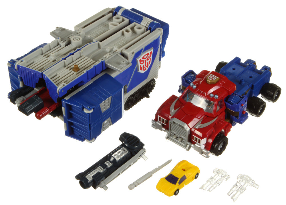 Armada Super Class: Optimus Prime with Sparkplug