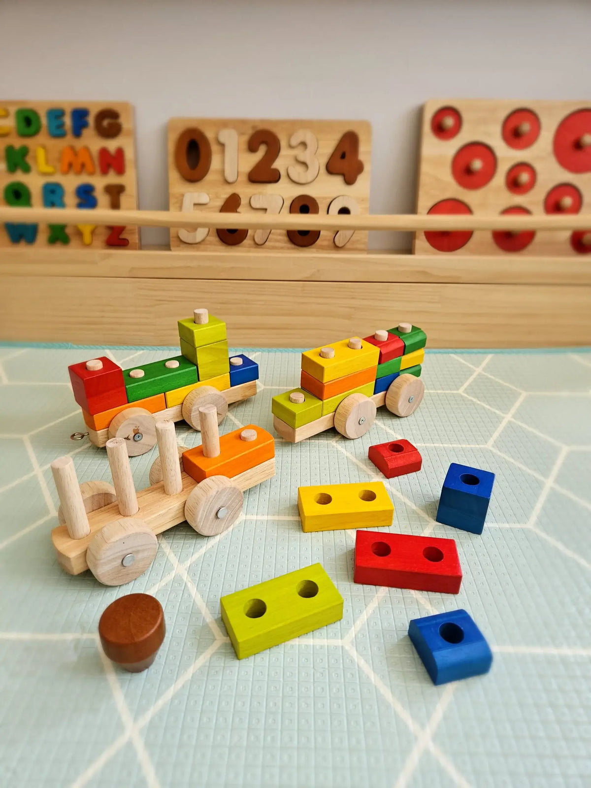 QToysUSA - Stack & Pull Train - Ages 2+