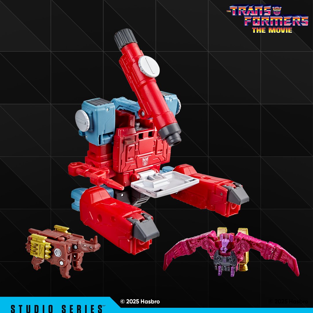 Transformers Studio Series MTMTE Collection Deluxe Class Transformers: The Movie Autobot Perceptor - Exclusive