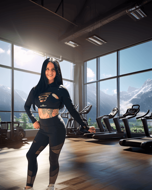 BulkBully Women's Sports Bra & Shrug: Comfort Meets Style