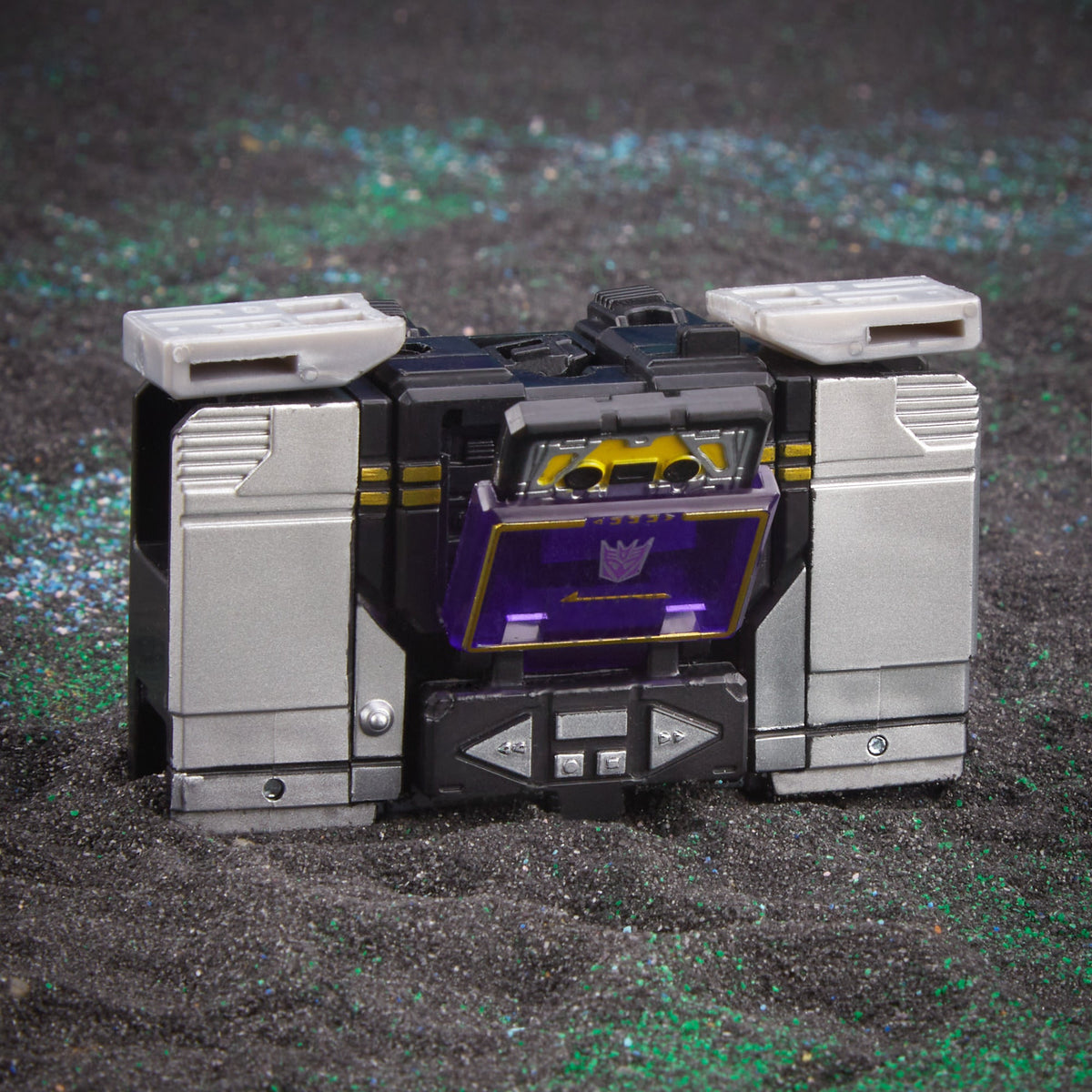 Transformers Legacy Evolution Soundblaster  Core Class