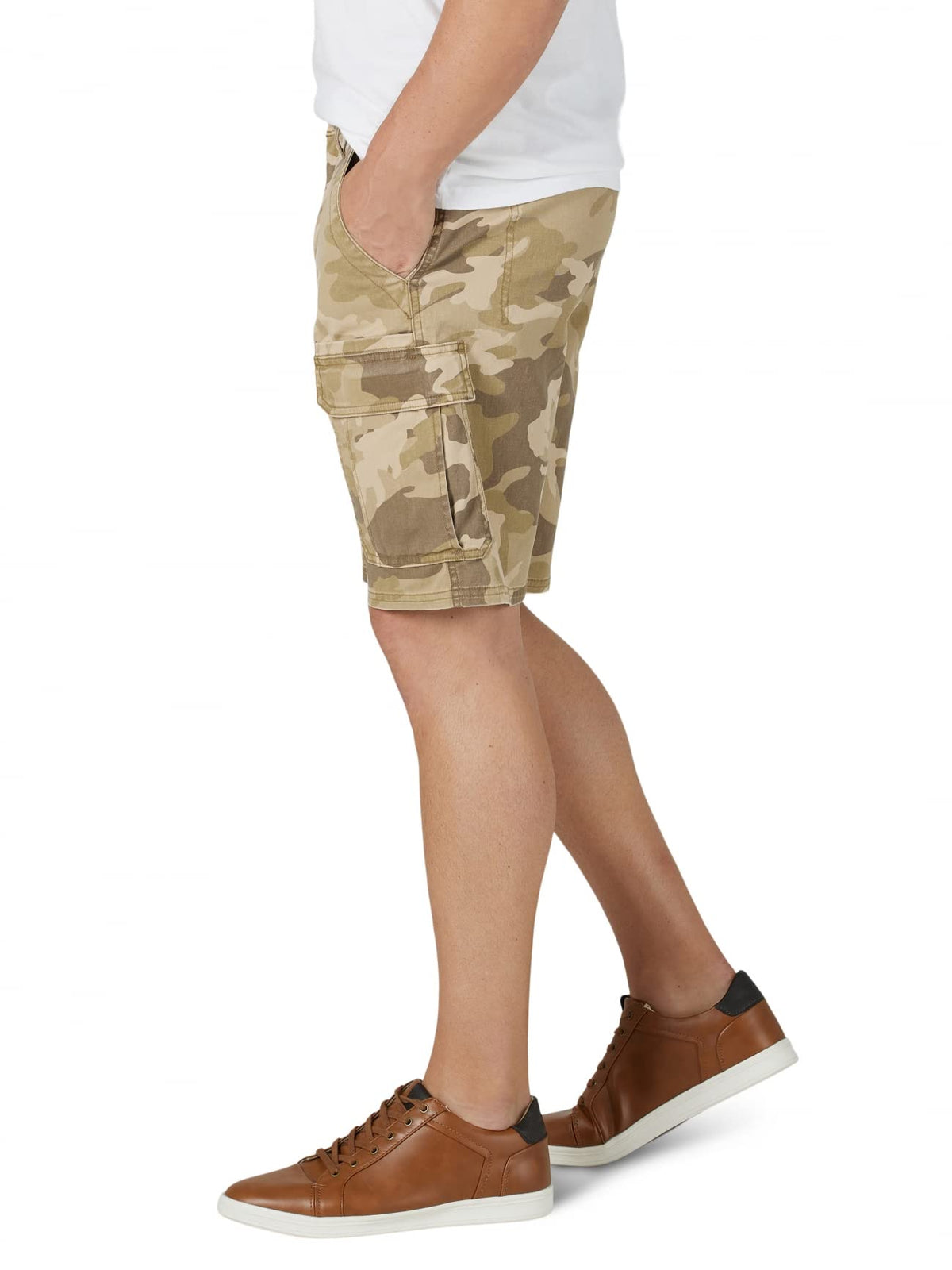 Wrangler Authentics Men's Classic Relaxed Fit Stretch Cargo Short Big & Tall Classic Relaxed Fit Stretch Cargo Shorts, Jungle Elmwood Camo, 36 🍁 All In One Marketplace Canada