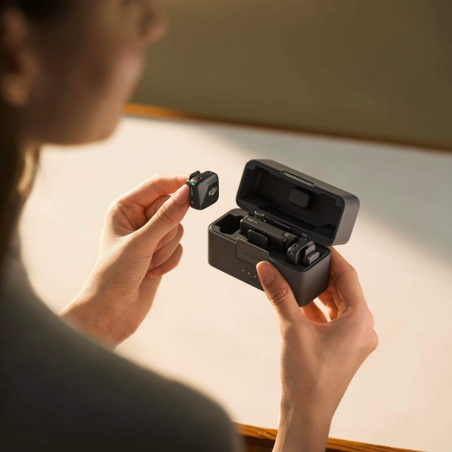 DJI Mic Mini (2 TX + 1 RX + Charging Case), Wireless Lavalier Microphone for Camera/iPhone/Android, Ultralight, Detail-Rich Audio, 48h Use, Noise Cancelling, Automatic Limiting, Vlog, Streaming 🍁 All In One Marketplace Canada