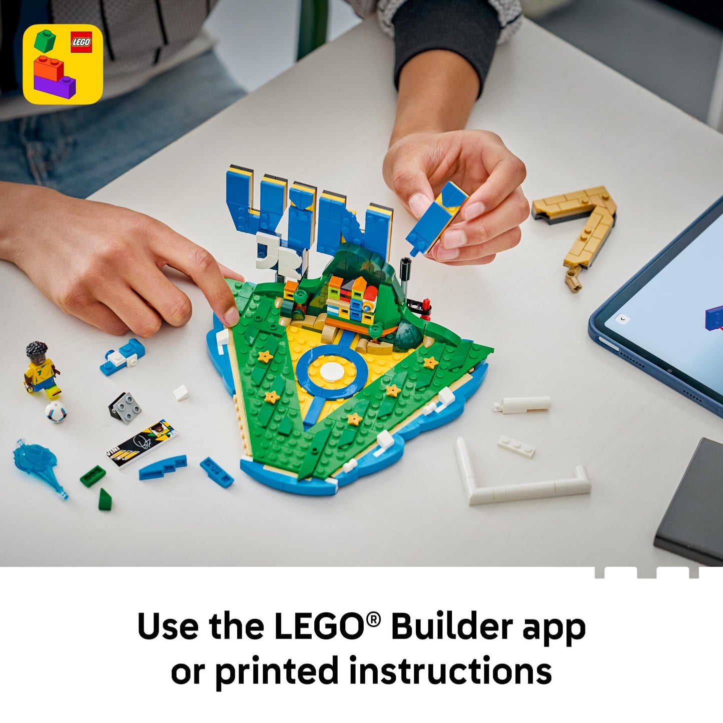 LEGO Editions Vini Jr. – Soccer Highlights - Building Set for Boys & Girls, Ages 10+ - Collectible Soccer Gift W/Plaque - Kids Bedroom or Shelf Decor - 43027 🍁 All In One Marketplace Canada