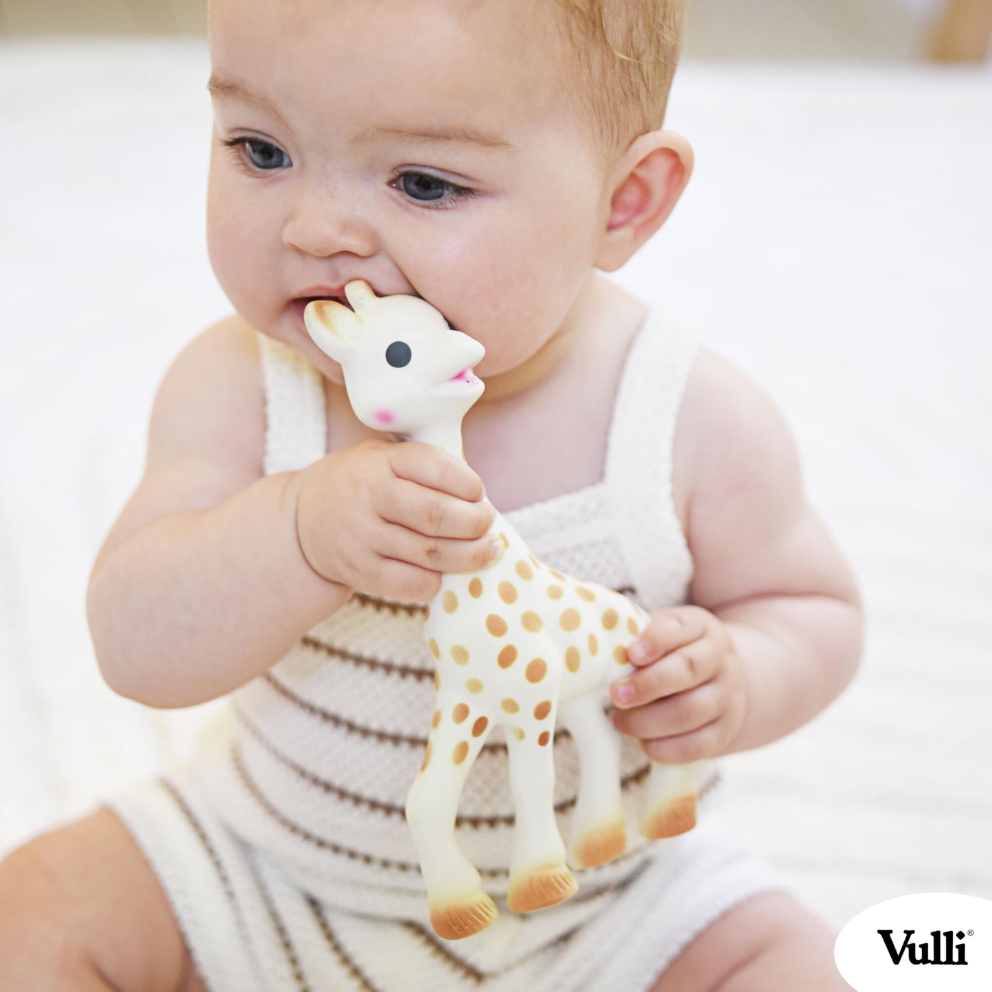 Sophie la Girafe - So Pure Box - Original Baby Teething Toy 100% Natural Rubber - BPA-Free, Non-Toxic, Vegan, Sensory Stimulating Teether for Newborns 0+ Months - 616331 🍁 All In One Marketplace Canada