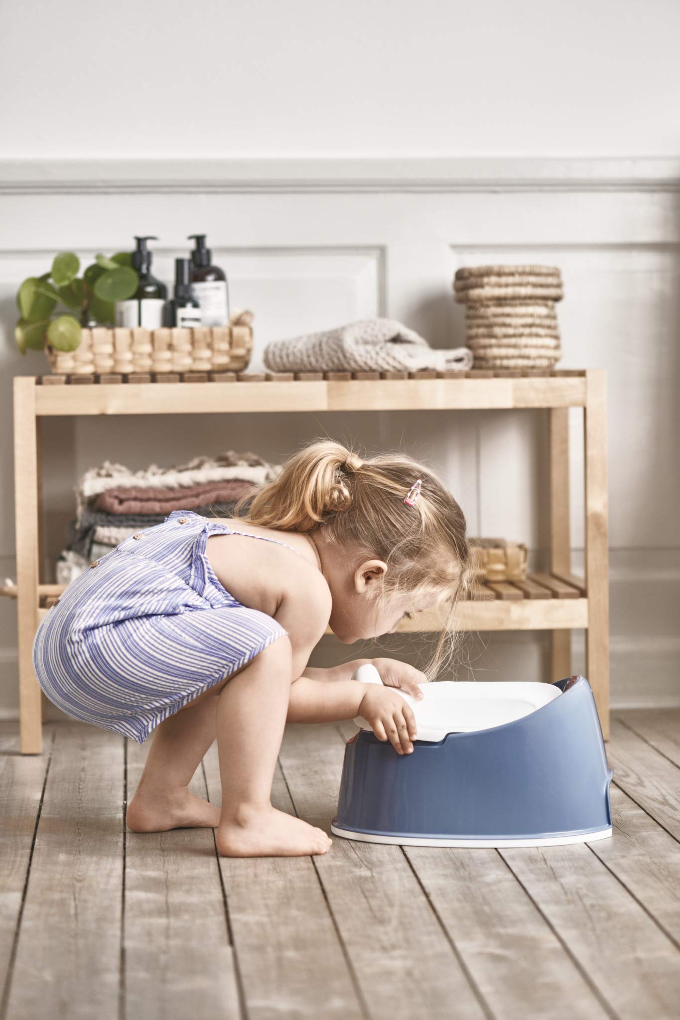 BabyBjörn Smart Potty, Deep Blue/White 🍁 All In One Marketplace Canada