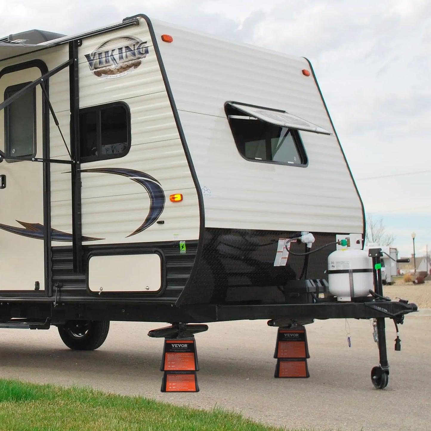 VEVOR Trailer Jack Block, 6000 lbs Capacity per RV Leveling Block, Polypropylene RV Camper Stabilizer Blocks, RV Travel Accessories Use for Any Tongue Jack, Post, Foot, 5th Wheels, 4-Pack 🍁 All In One Marketplace Canada