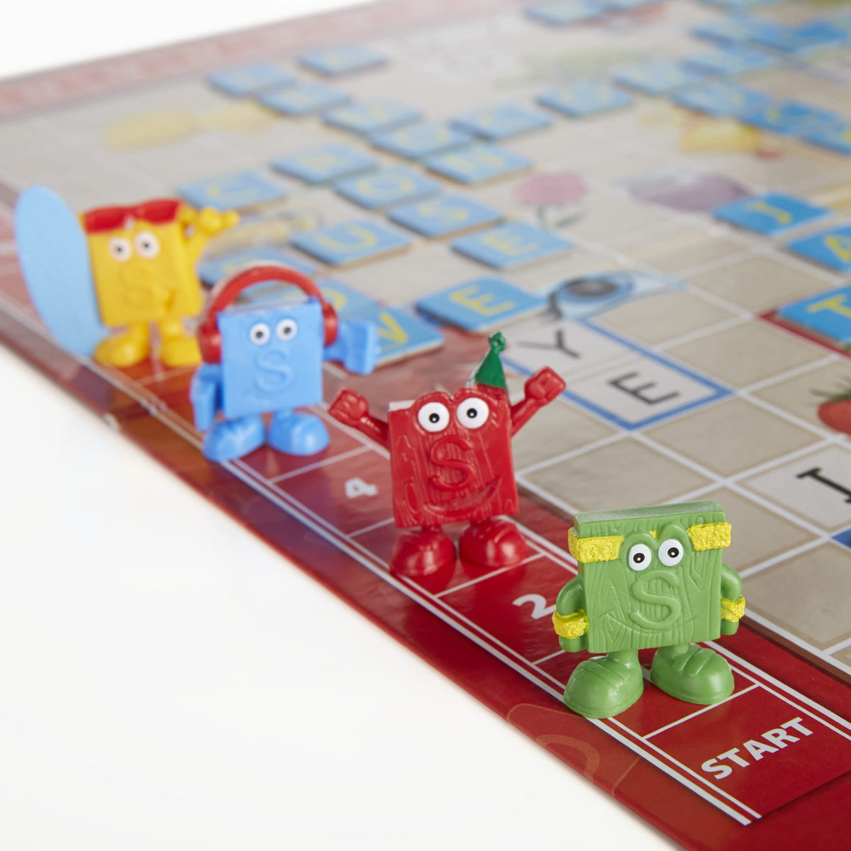 Hasbro Gaming Scrabble Junior Board Game | 2-4 Players | Family Educational Word Games for Kids | Back to School Gifts for Classroom | Ages 5+ 🍁 All In One Marketplace Canada