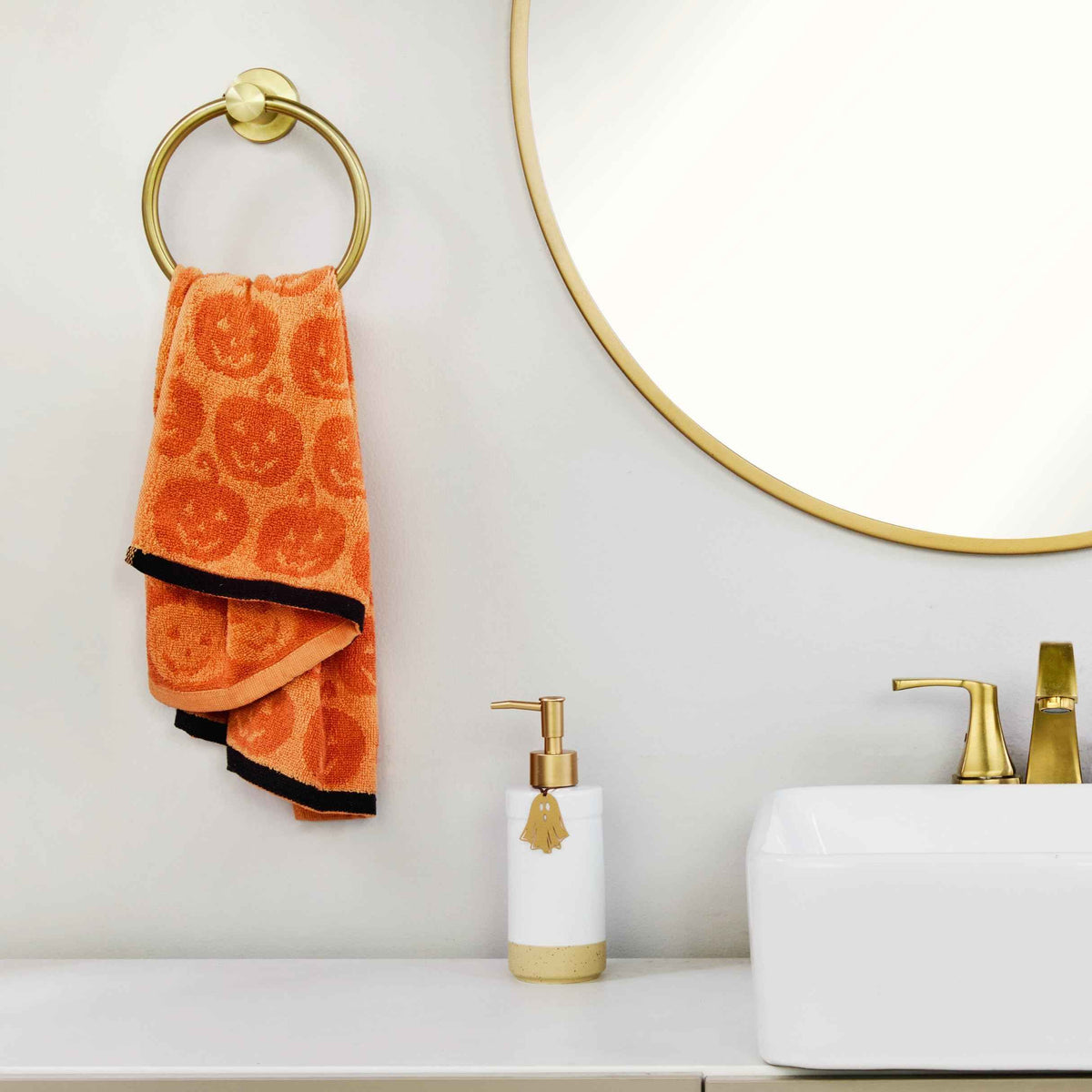 SKL Home Halloween Jack O Lantern Hand Towel 2 pc Set for Bath/Kitchen/Bar & Gift