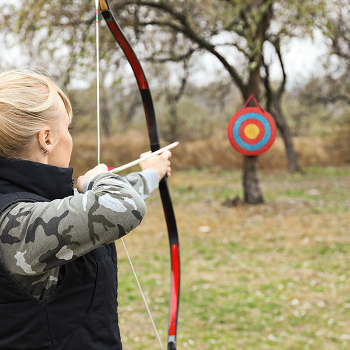 VEVOR Archery Target, 5 Layers 20" Arrow Target, Traditional Solid Straw Round Archery Target Shooting Bow, Hand-Made Arrows Target, Coloured Rope Target for Backyard Outdoor Hunting Shooting Practice 🍁 All In One Marketplace Canada