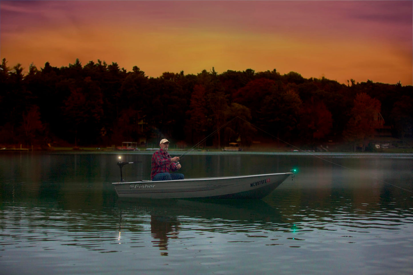 Attwood 14190-7 Water-Resistant Portable Clamp-On LED Light Kit with Marine Gray Finish 🍁 All In One Marketplace Canada