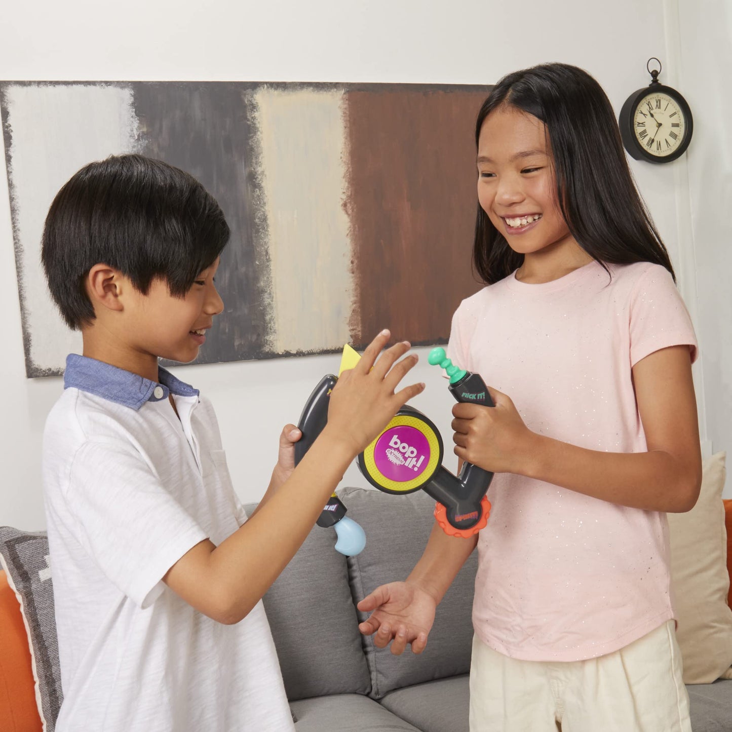 Bop It! Extreme Electronic Game for 1 or More Players, Fun Party Game for Kids Ages 8+, 4 Modes Including One-On-One Mode, Interactive Game (English) 🍁 All In One Marketplace Canada