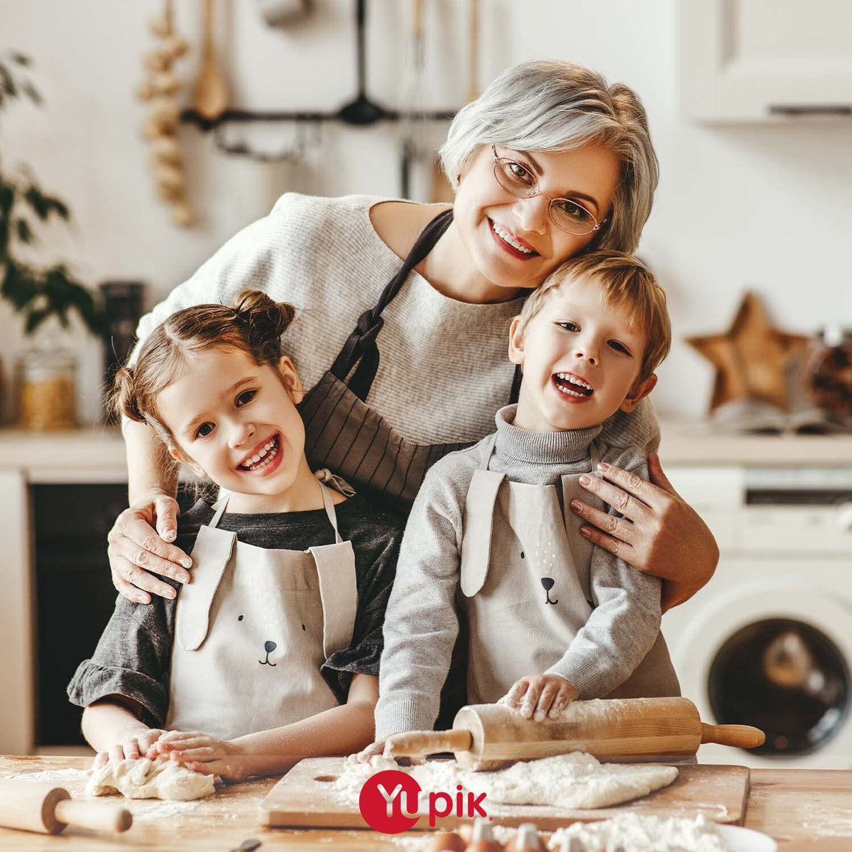 Yupik Blanched Almond Flour 1kg, Gluten-Free, Vegan, Kosher, GMO-Free, Finely Whole Ground Nutty Almond Meal, No Added Oil, Fat, Salt, or Sugar, Perfect for Baking & Cooking 🍁 All In One Marketplace Canada