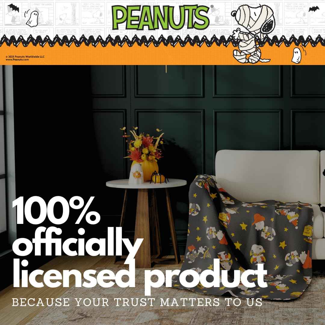 Franco Collectibles Peanuts Halloween Bedding Super Soft Cozy Plush Throw, 46 in x 60 in, (Officially Licensed Product)