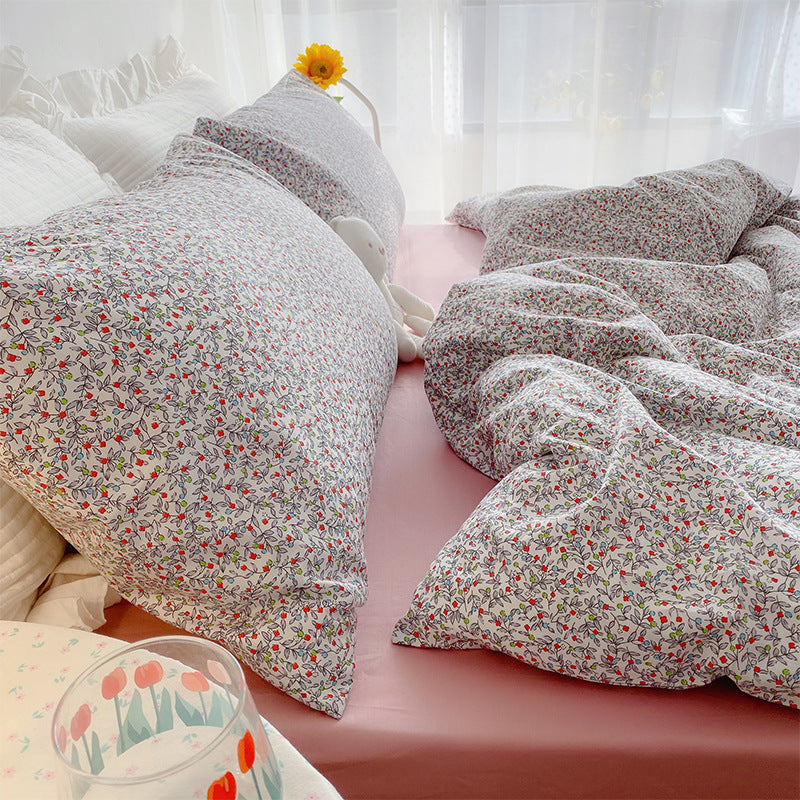 Small Floral Gentle Girl Heart Bedding Set Of Four