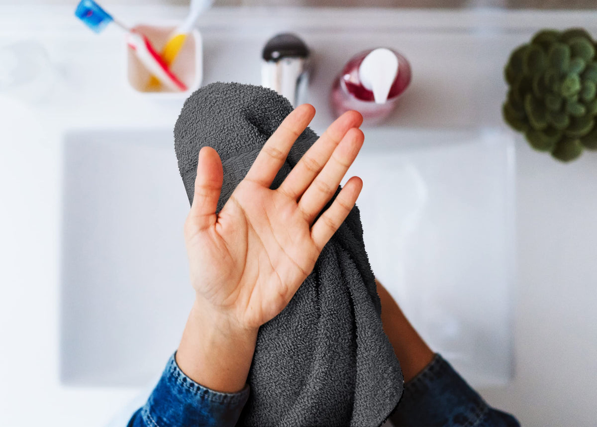 Utopia Towels Premium Washcloth Set, 12 by 12 Inches, 600 GSM 100% Cotton Face Cloths, Highly Absorbent and Soft Feel Fingertip Towels, 12 Pack, Grey 🍁 All In One Marketplace Canada