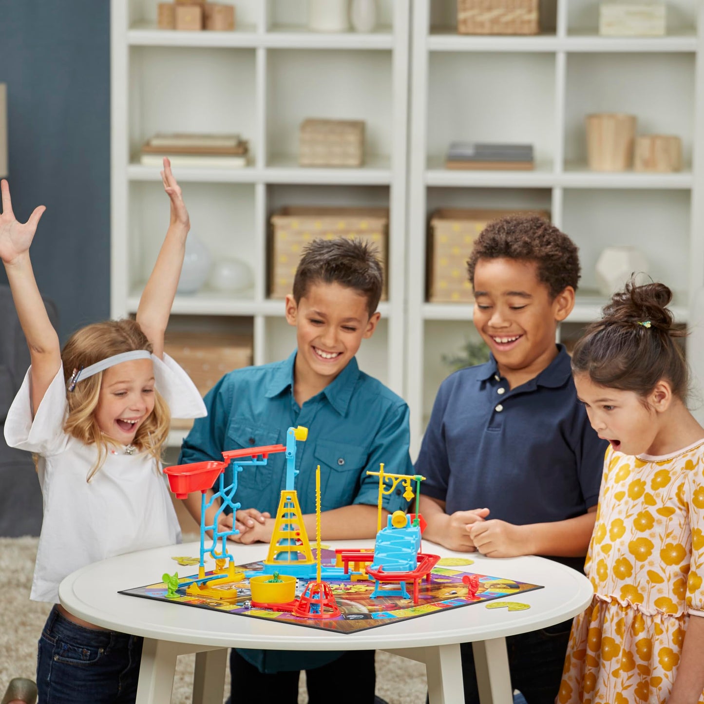 Mouse Trap Board Game for Kids Ages 6 and Up, Classic Kids Game for 2-4 Players, with Easier Set-Up Than Previous Versions 🍁 All In One Marketplace Canada