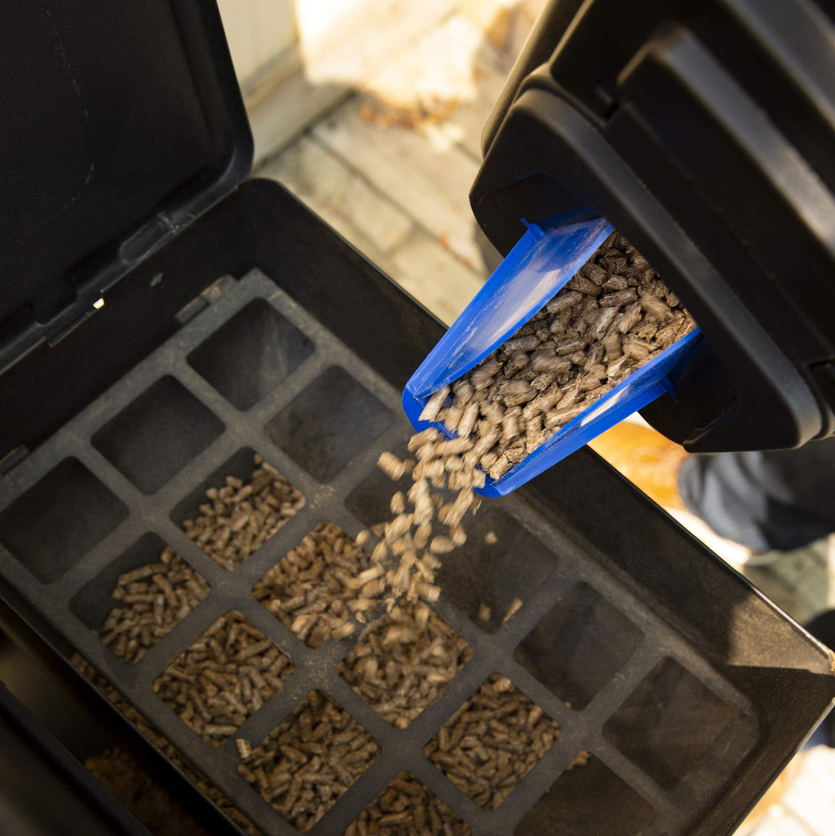 Broil King 66900 Pellet Storage Bin 🍁 All In One Marketplace Canada