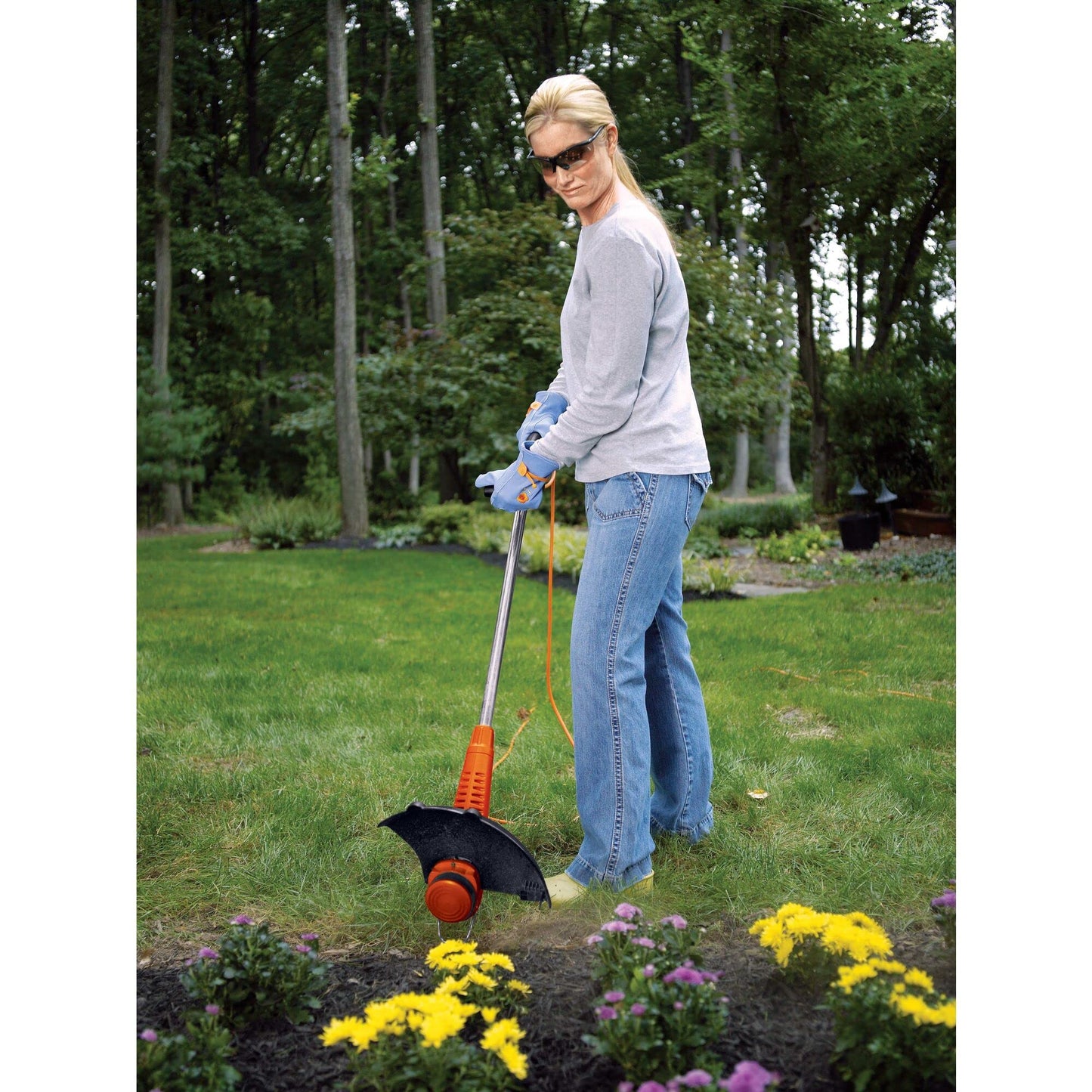 BLACK+DECKER Corded String Trimmer with Auto Feed, 4.4 Amp Motor, Edge Guide, 13-Inch (ST7700-CA) 🍁 All In One Marketplace Canada