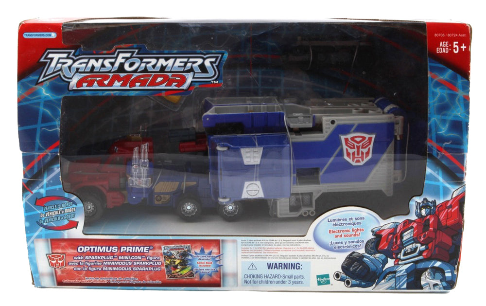 Armada Super Class: Optimus Prime with Sparkplug