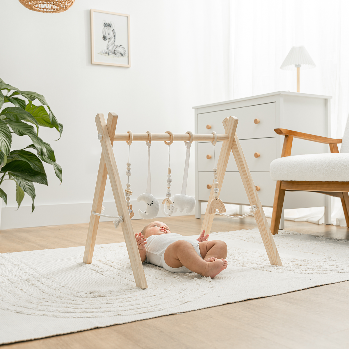 Comfy Cubs - Foldable Baby Play Gym with 5 Hanging Toys - Natural Wood - Ages 0–12 Months