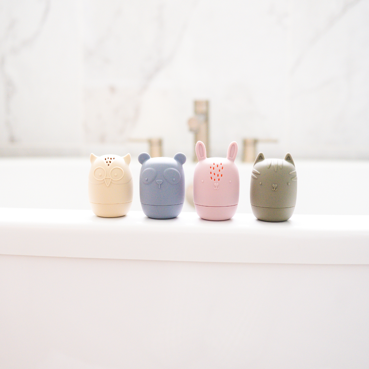 bug + bean kids - Bath Buddies Silicone Mold-Free Bath Toys - Ages 0+