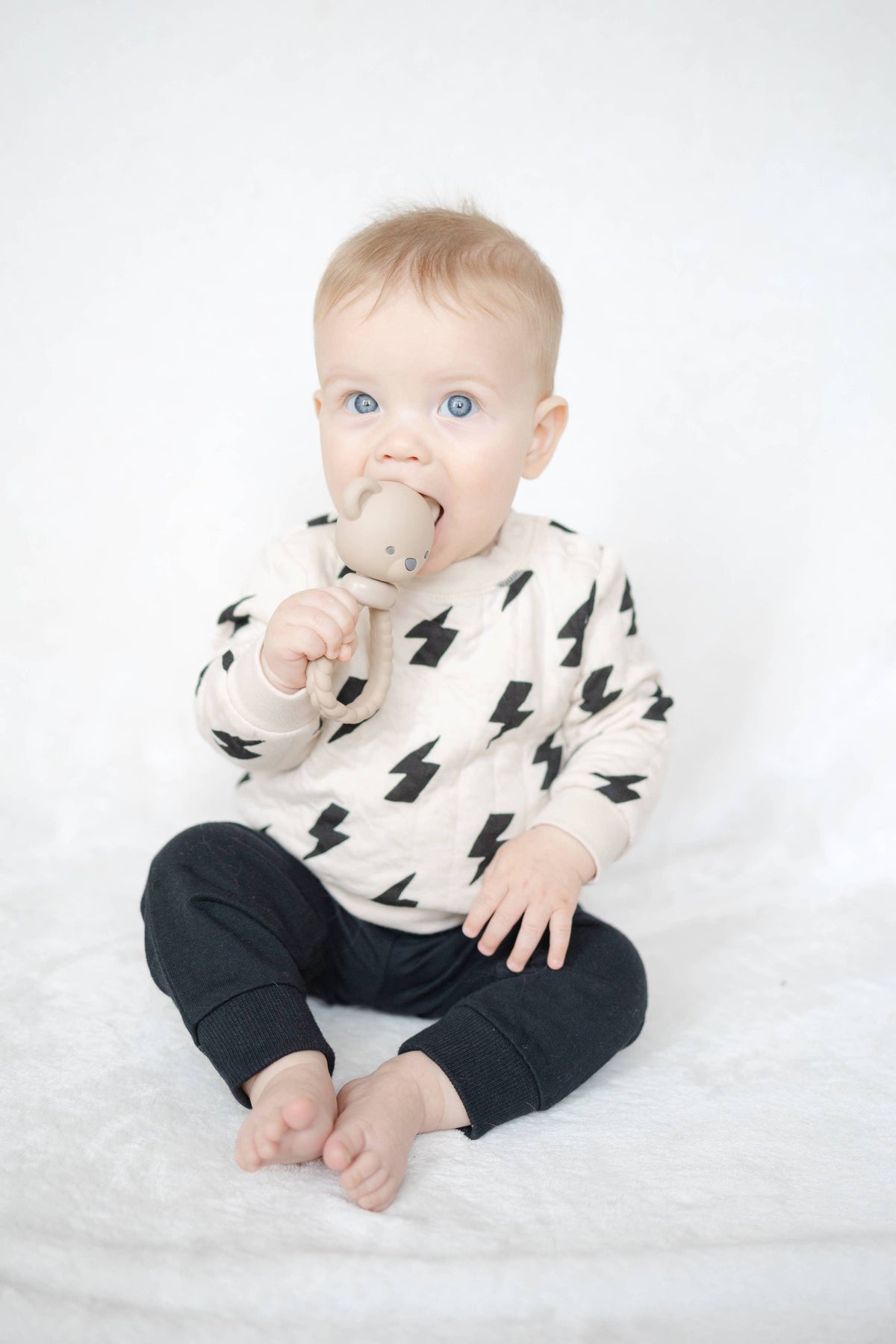 Itzy Ritzy Canada - Bear Sweetie Rattle™ - 0–24 Months