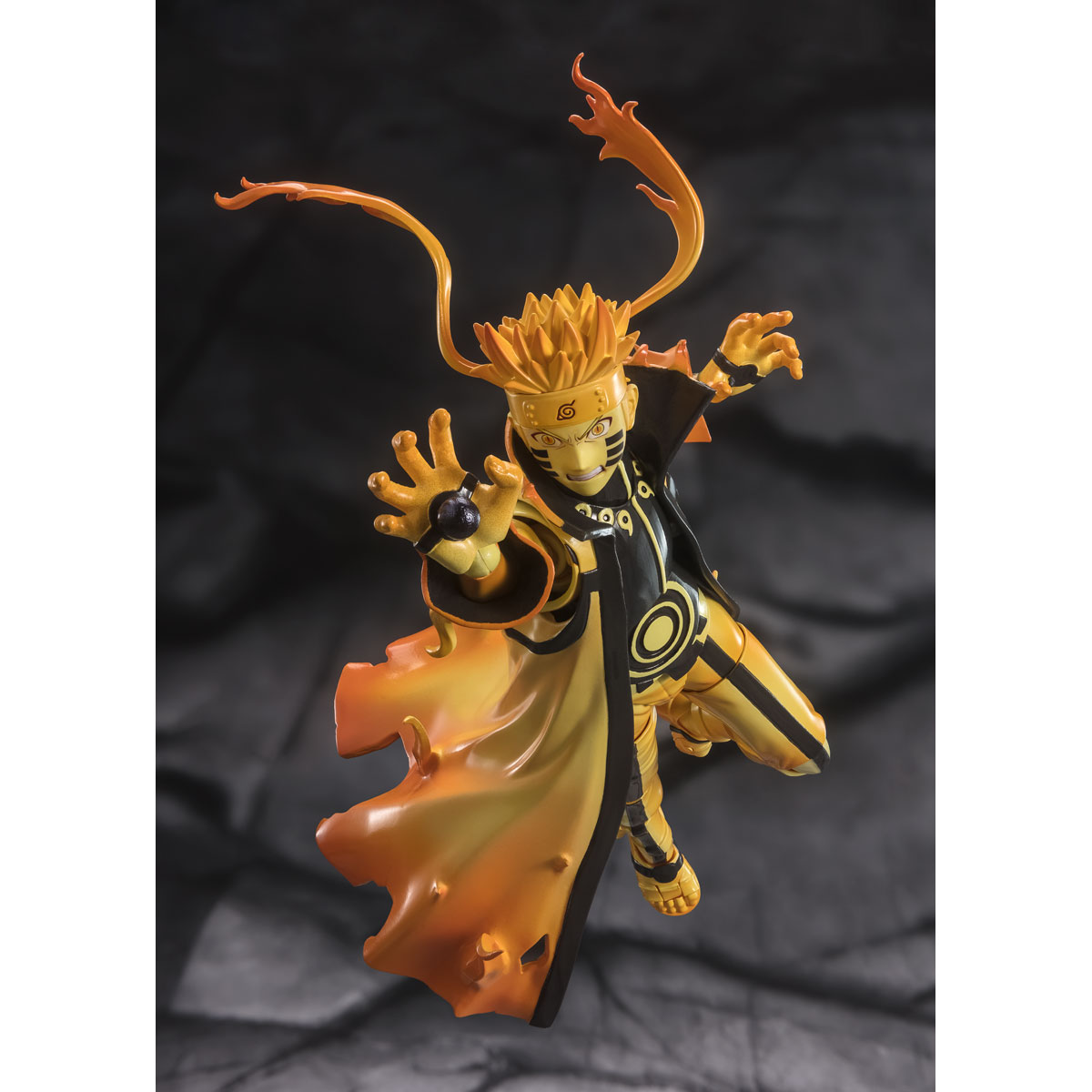 S.H.Figuarts NARUTO UZUMAKI [Kurama Link Mode] -Courageous Strength That Binds