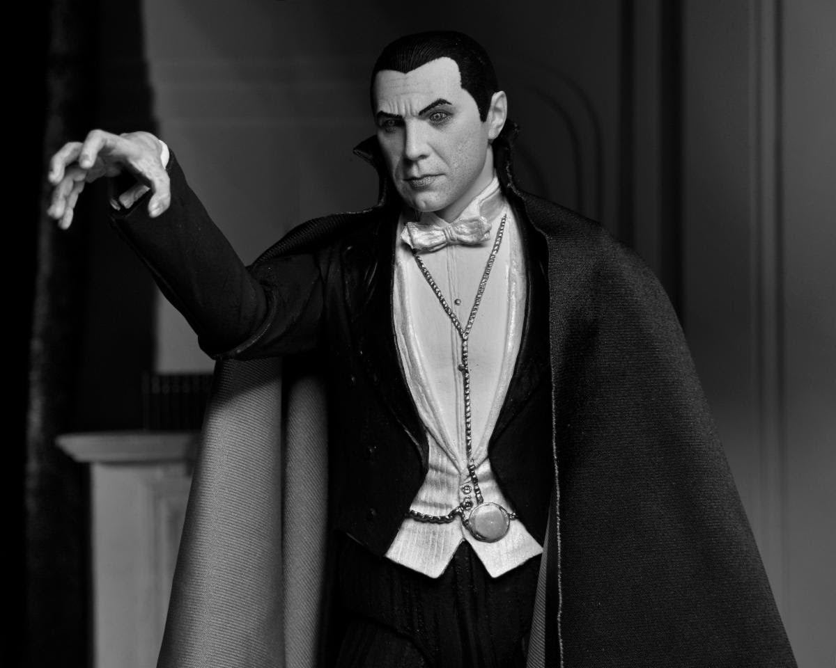 Universal Monsters - 7" Scale Action Figure - Ultimate Dracula - Carfax Abbey